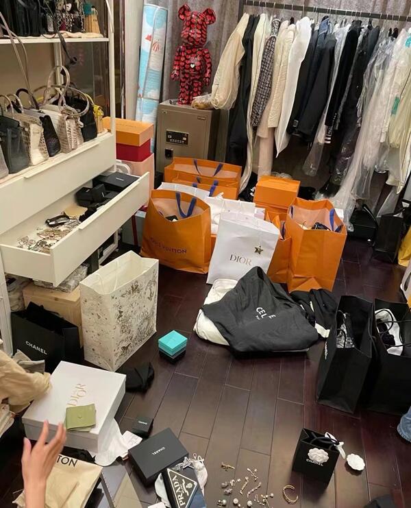 湖州南浔区回收顶奢鞋服